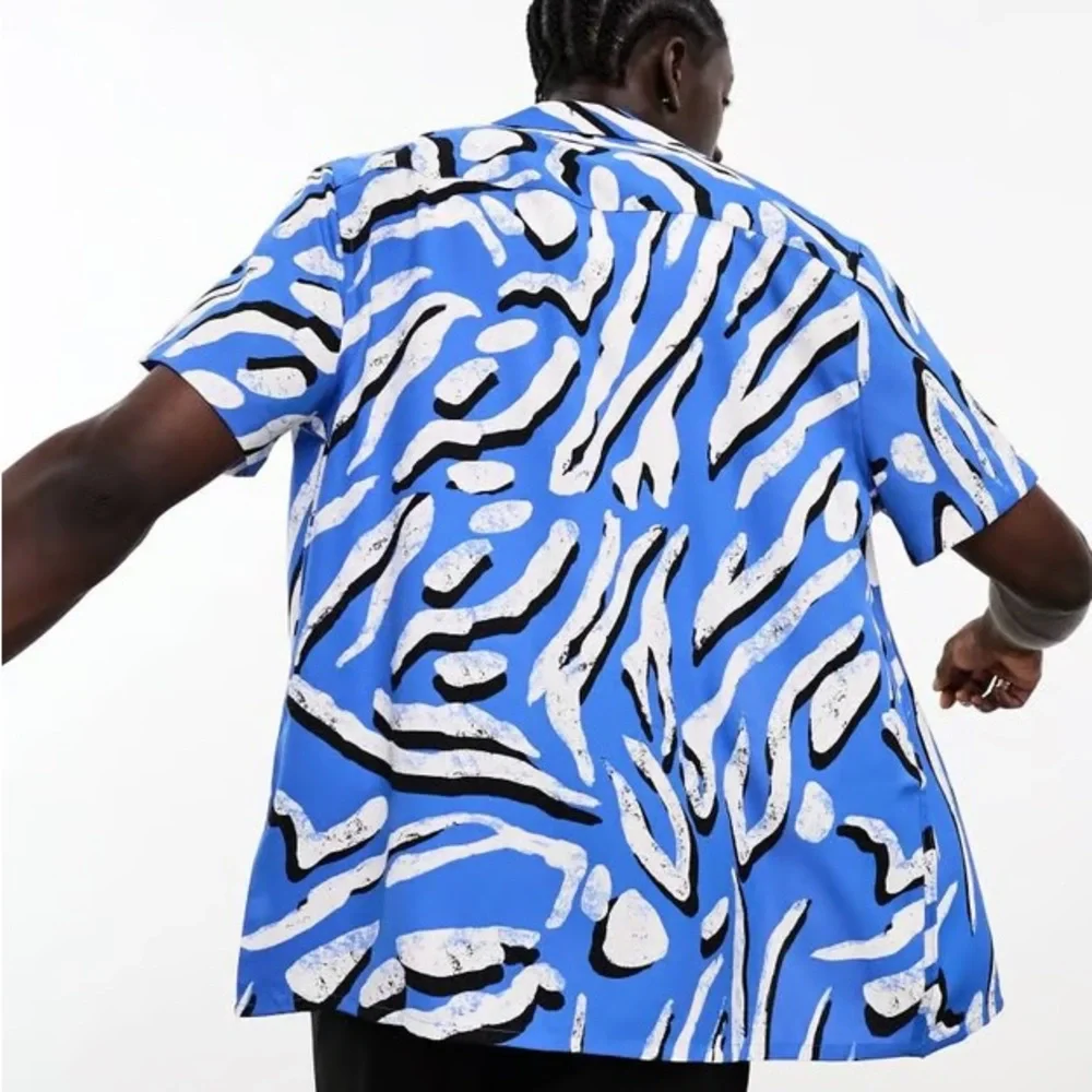 ASOS Design Men’s Relaxed Shirt Zebra Print size S - Picture 2 of 4